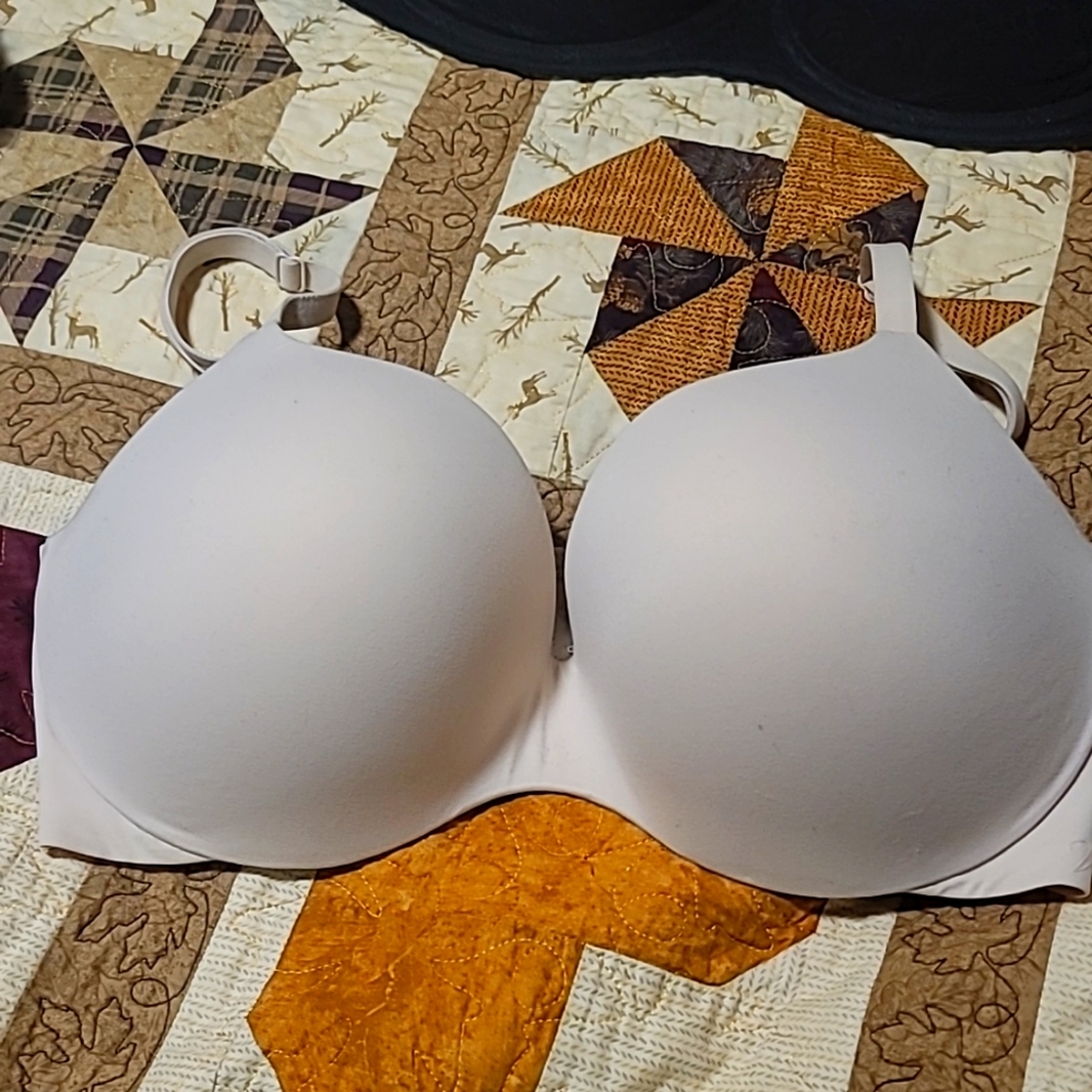 38 DD